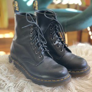 Dr Martens Black Leather Lace Up Boots